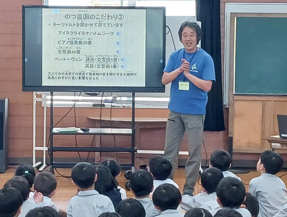 野津顧問による授業の様子.jpg