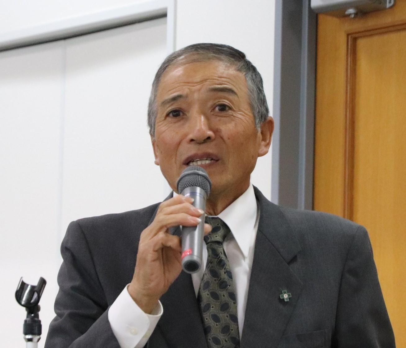 挨拶をする前田会長.JPG