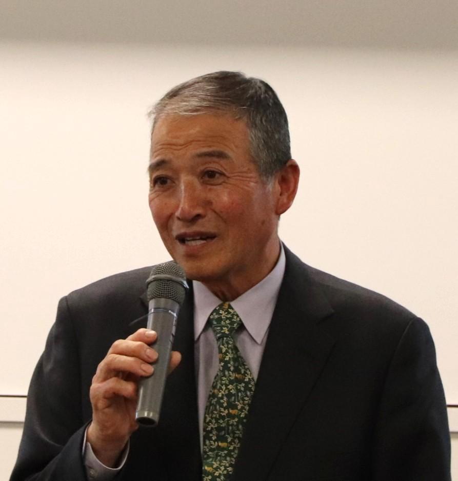 挨拶する前田副会長.JPG