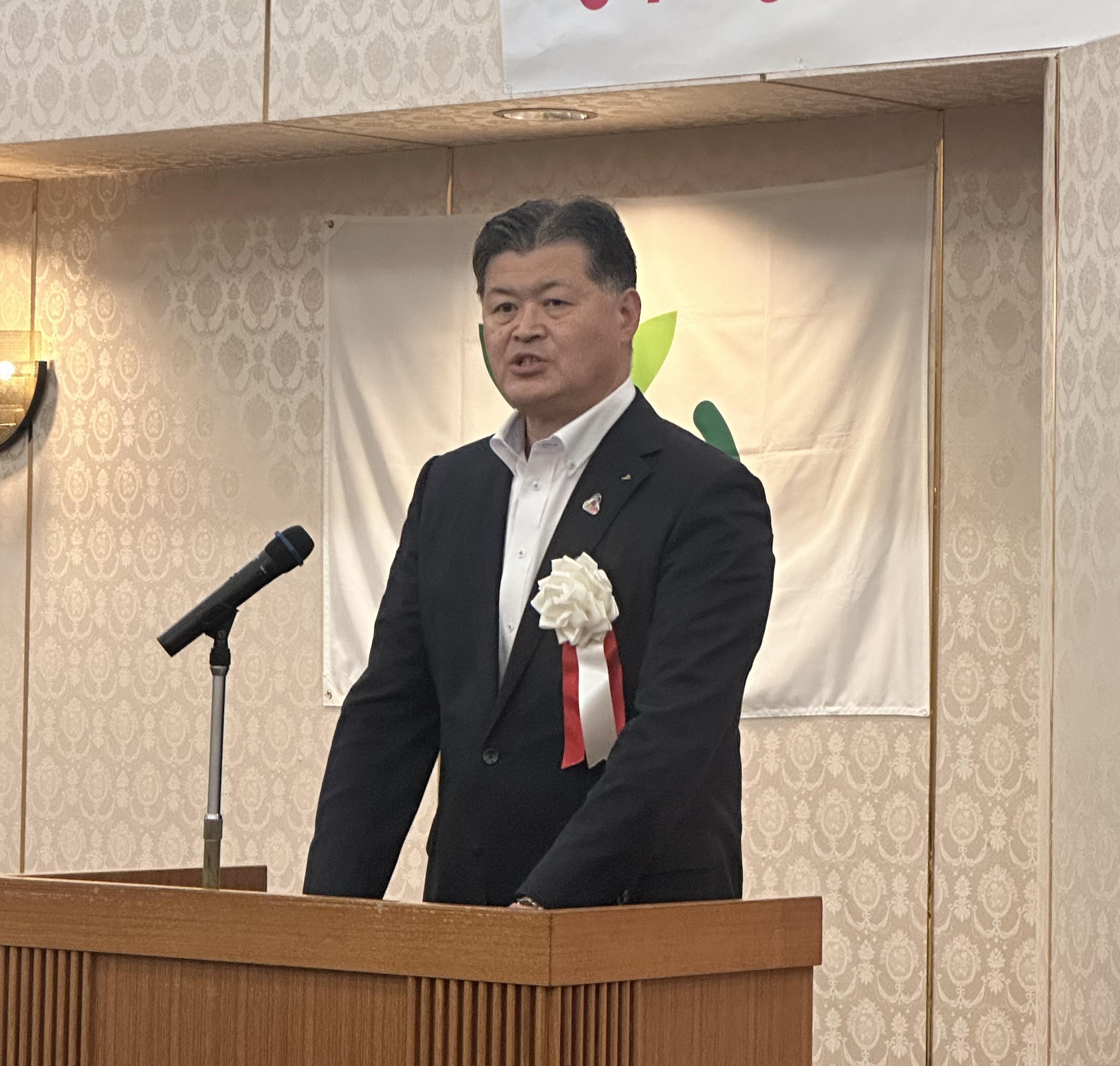 式辞を述べる越野学長(IMG_6763)2.jpeg