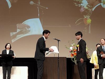 ⑧表彰_優秀賞（正木さん）.jpg